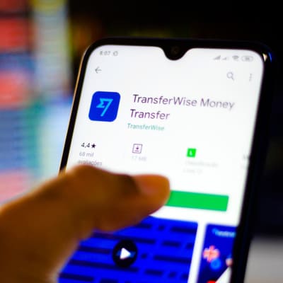 How does Transferwise work? Why you NEED to be using it!